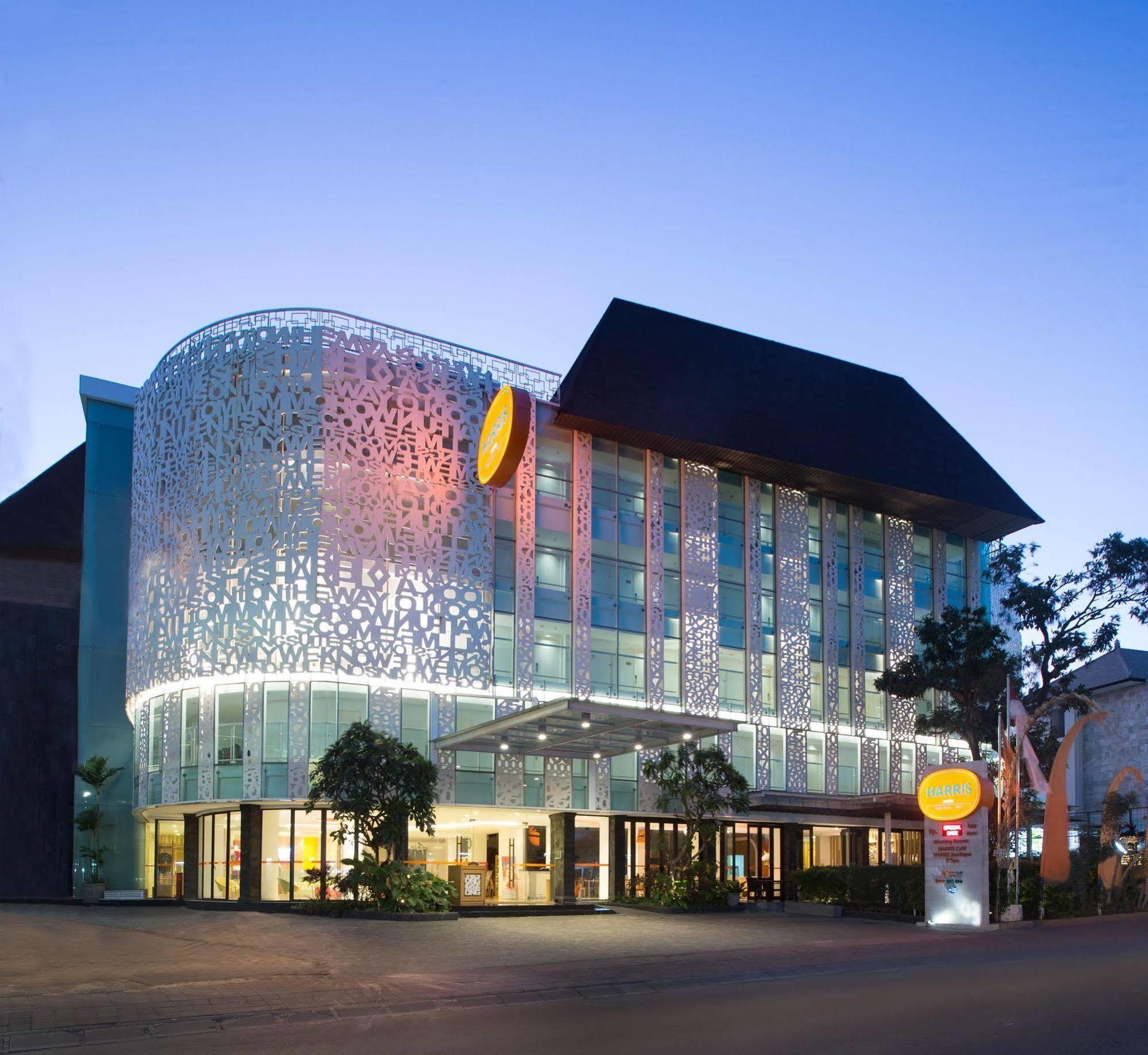 Harris Hotel Raya Кута Экстерьер фото