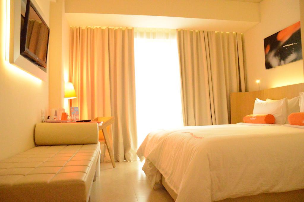 Harris Hotel Raya Кута Экстерьер фото